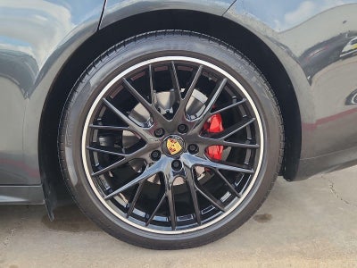 2023 Porsche Panamera Platinum Edition