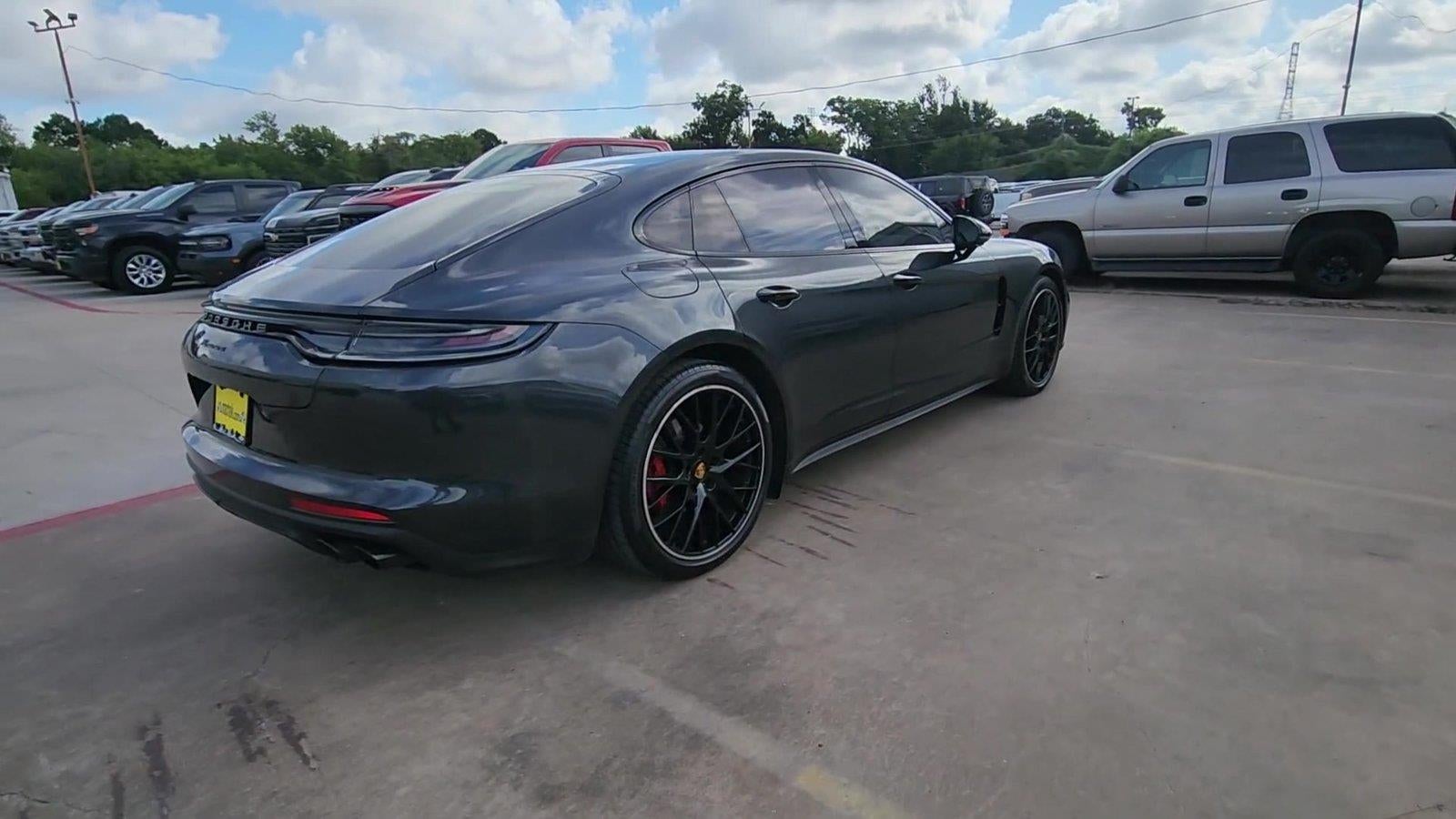2023 Porsche Panamera Platinum Edition