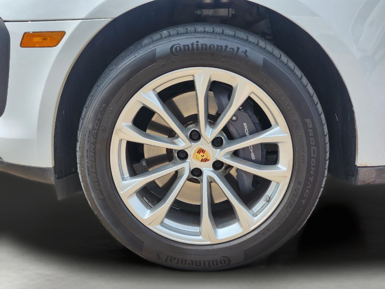 2022 Porsche Macan AWD