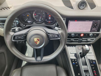 2022 Porsche Macan AWD