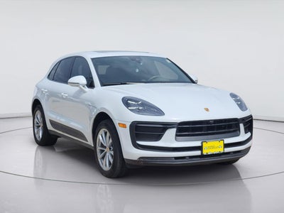 2022 Porsche Macan AWD