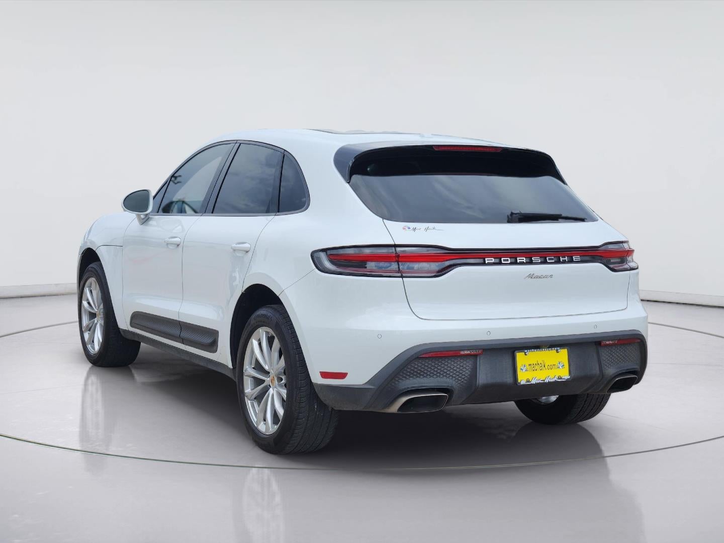 2022 Porsche Macan AWD