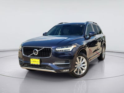 2017 Volvo XC90 Momentum