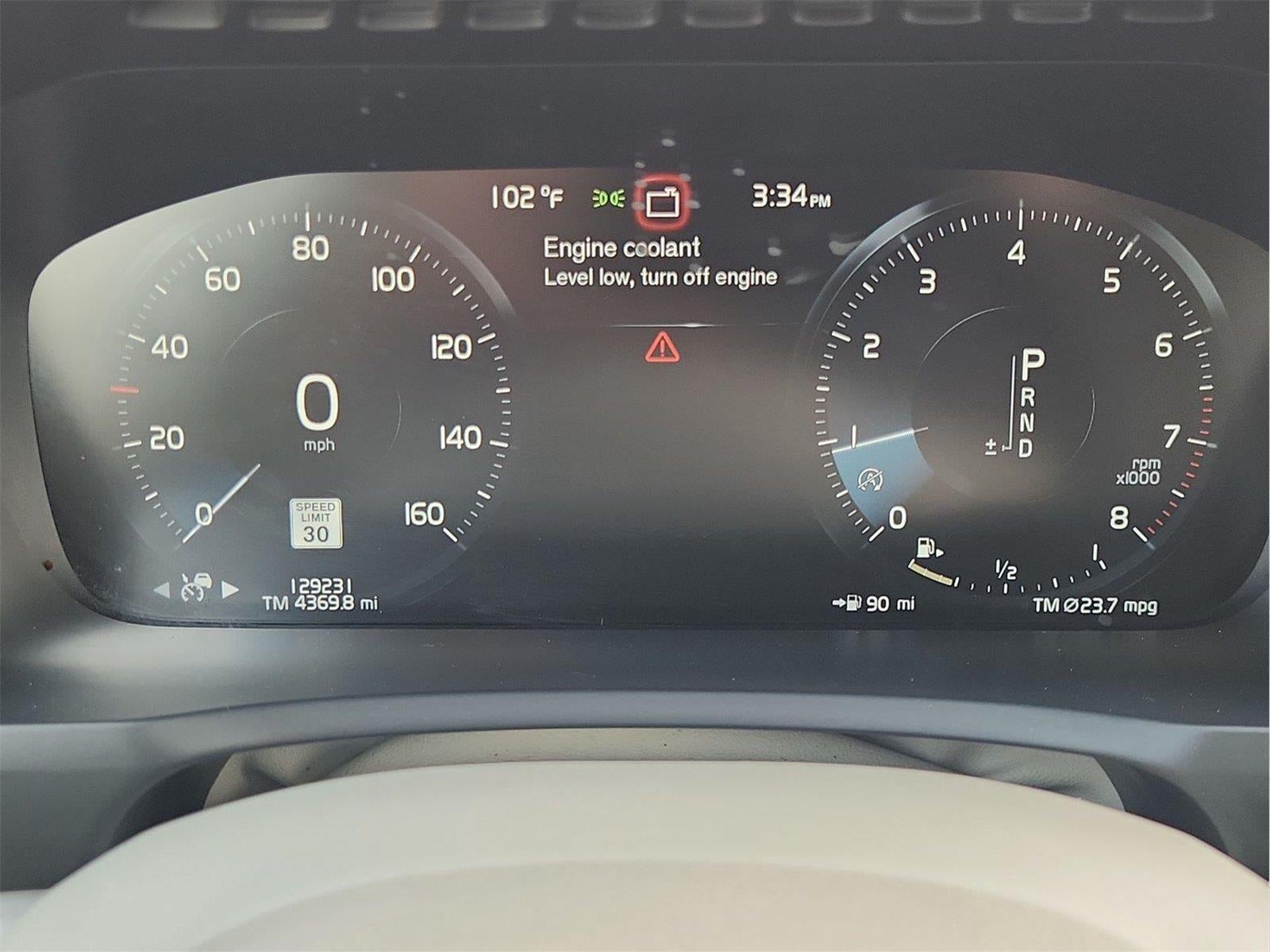 2017 Volvo XC90 Momentum