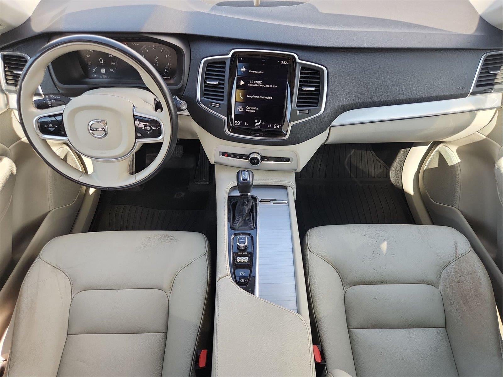 2017 Volvo XC90 Momentum