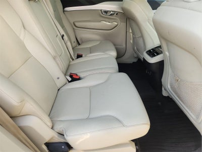 2017 Volvo XC90 Momentum