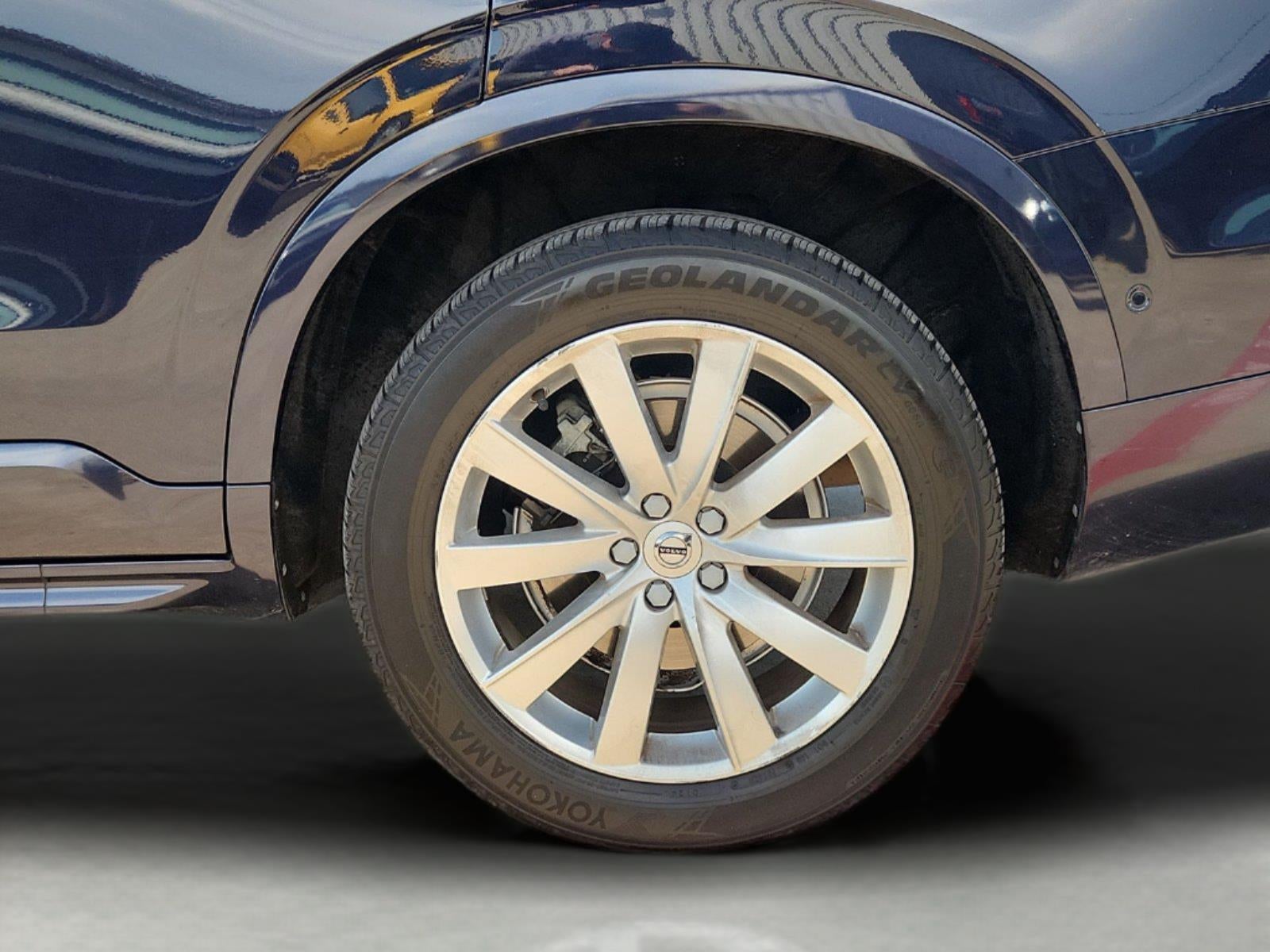 2017 Volvo XC90 Momentum