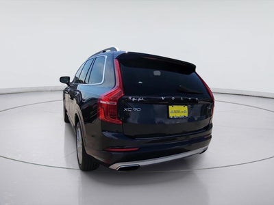 2017 Volvo XC90 Momentum