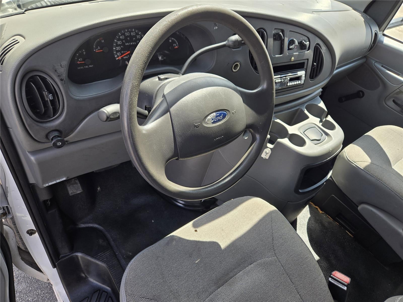 2003 Ford Econoline Commercial Cutaway Standard