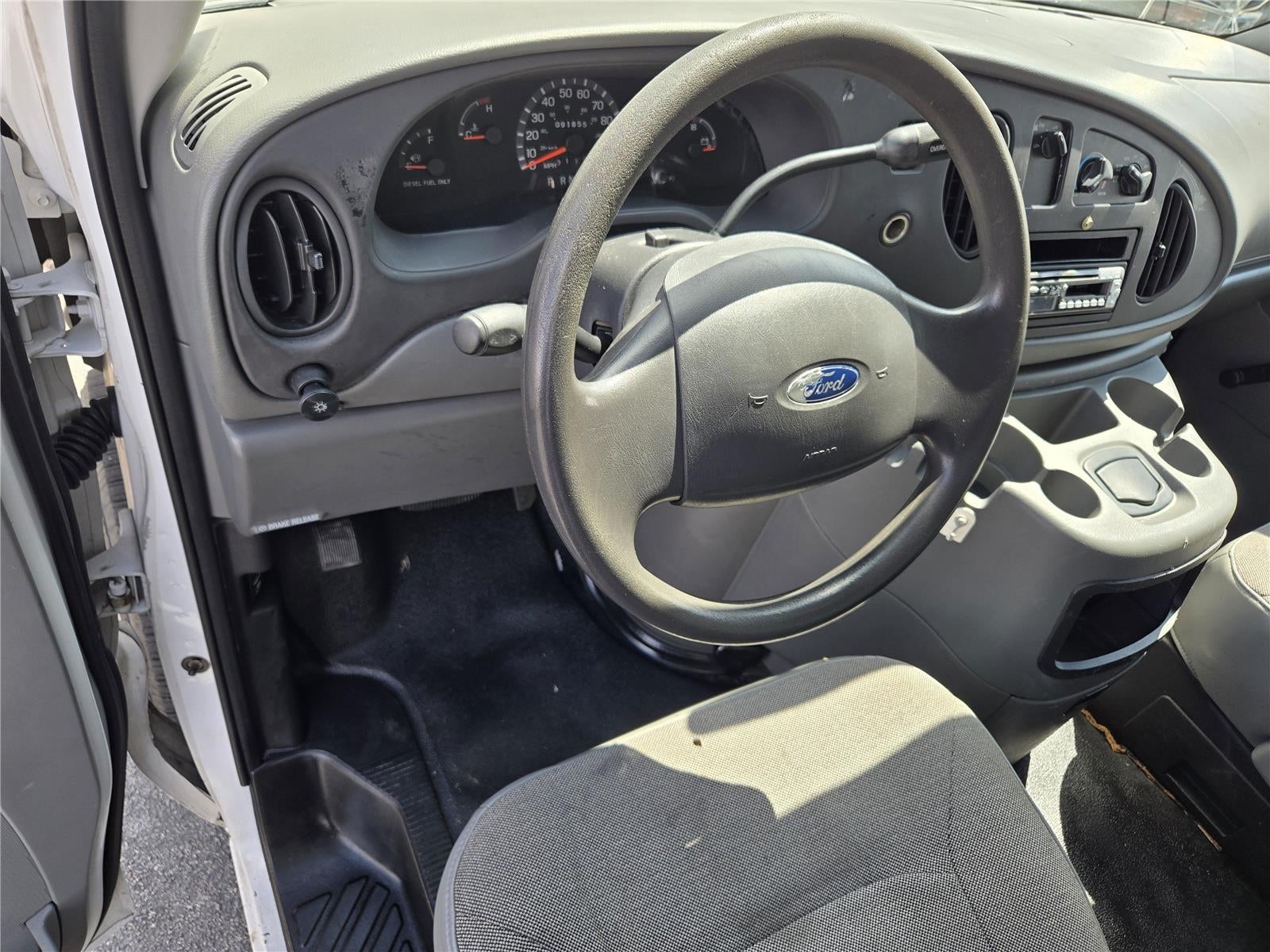 2003 Ford Econoline Commercial Cutaway Standard