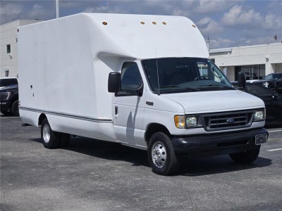 2003 Ford Econoline Commercial Cutaway Standard