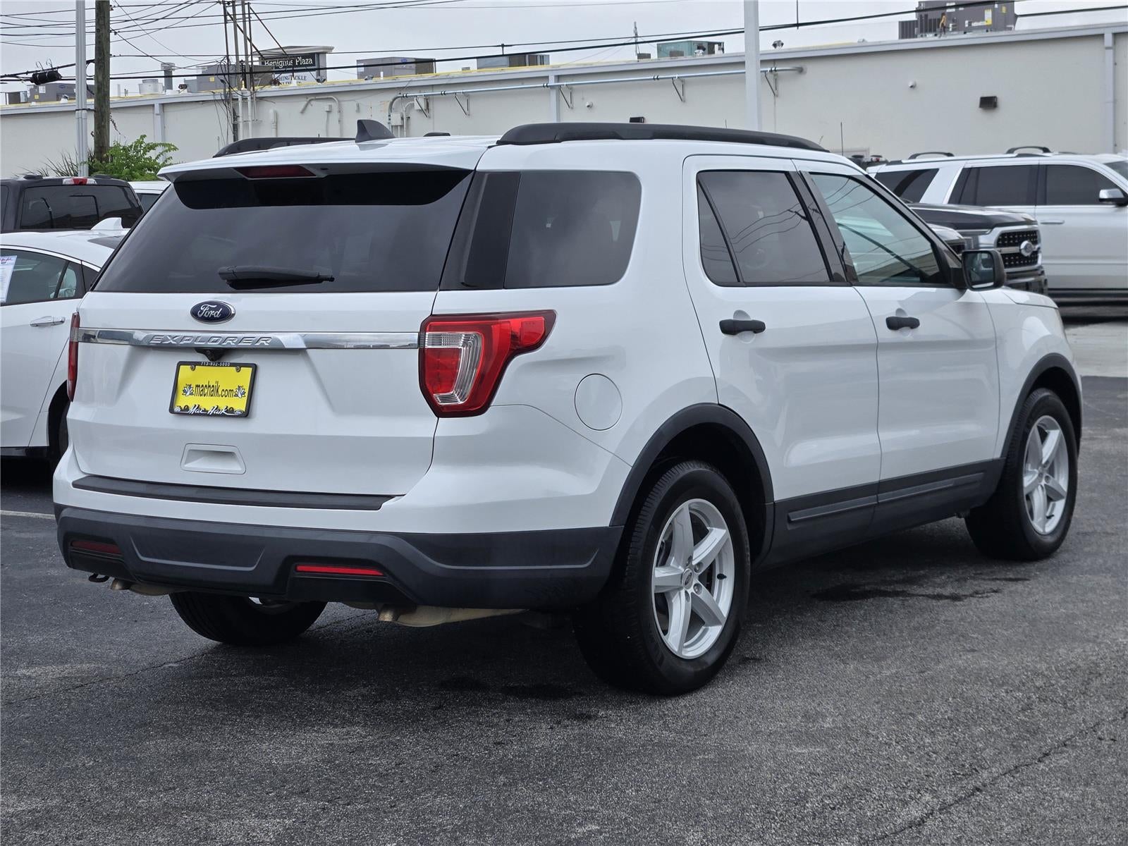 2018 Ford Explorer Base