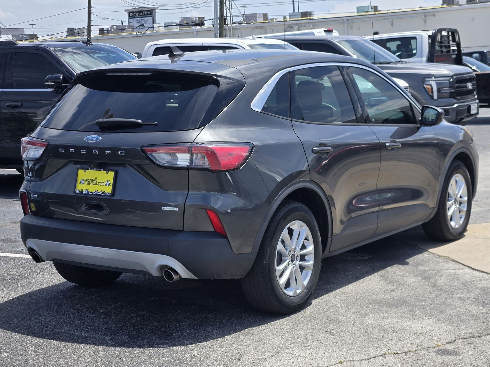 2020 Ford Escape SE