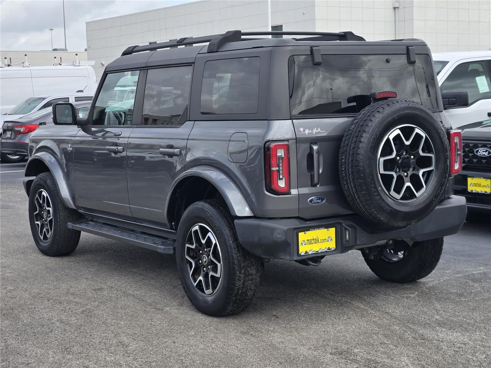 2022 Ford BRONCO Base