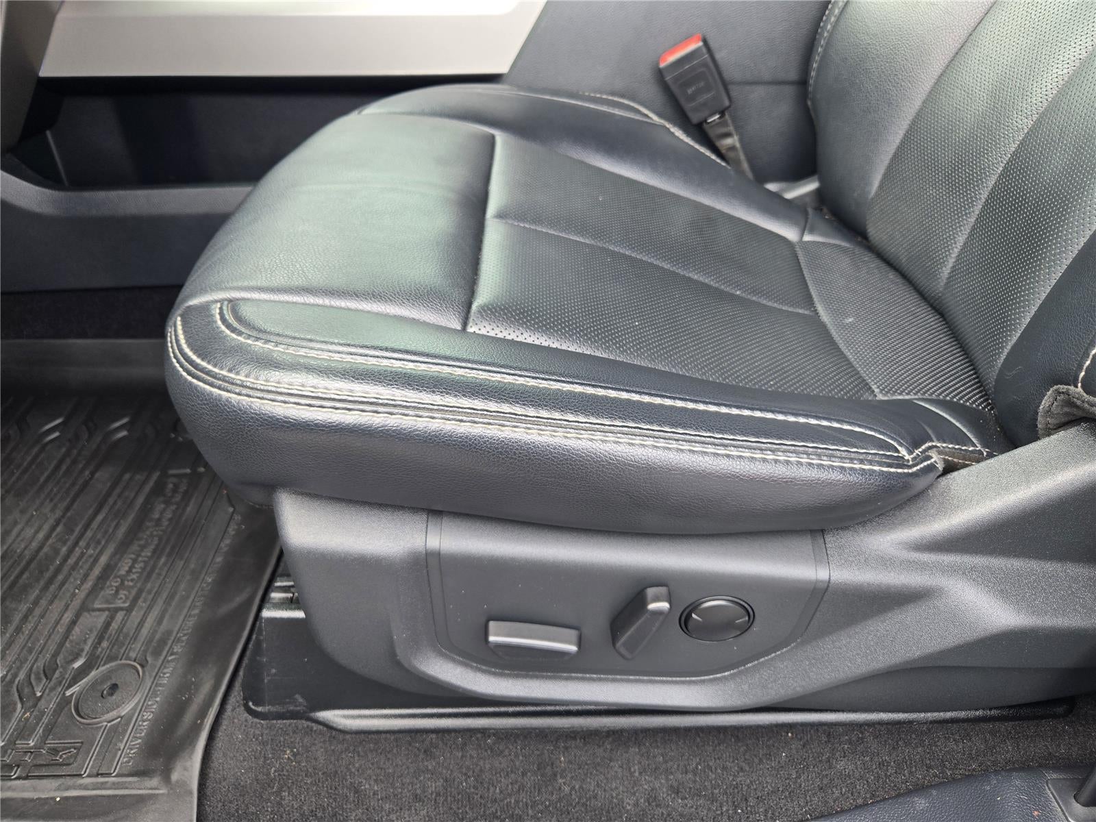 2022 Ford Super Duty F-250 SRW LARIAT