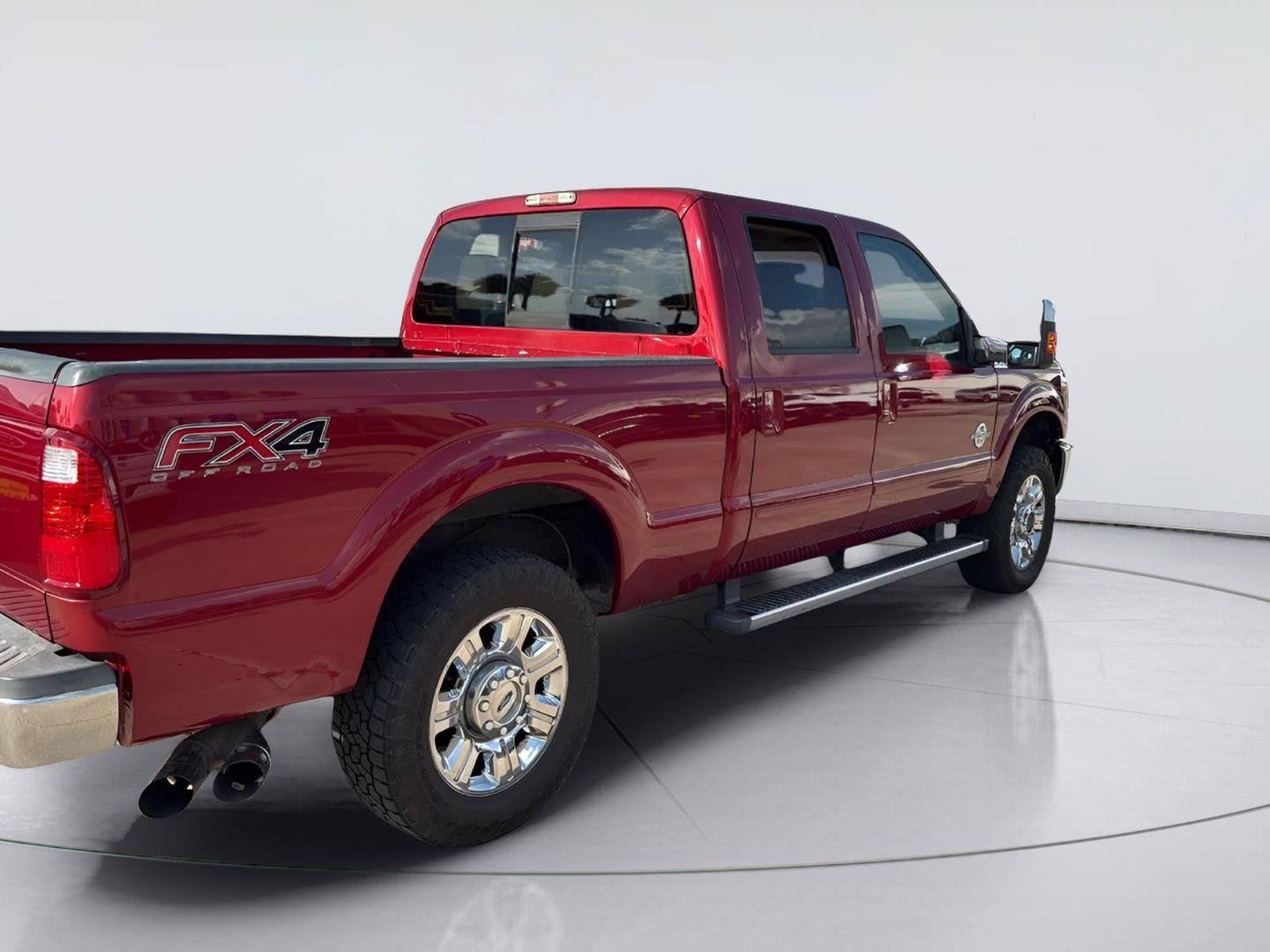 2015 Ford Super Duty F-250 SRW Lariat
