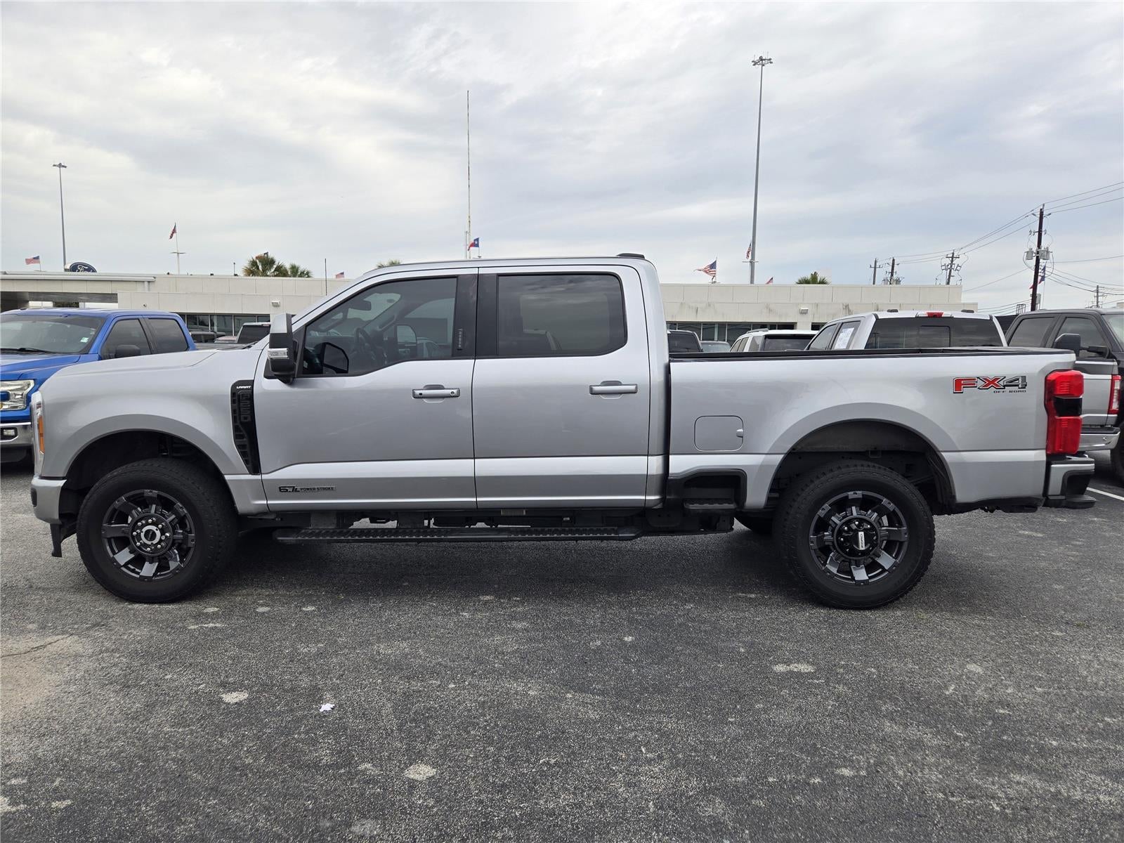 2023 Ford Super Duty F-250 Lariat