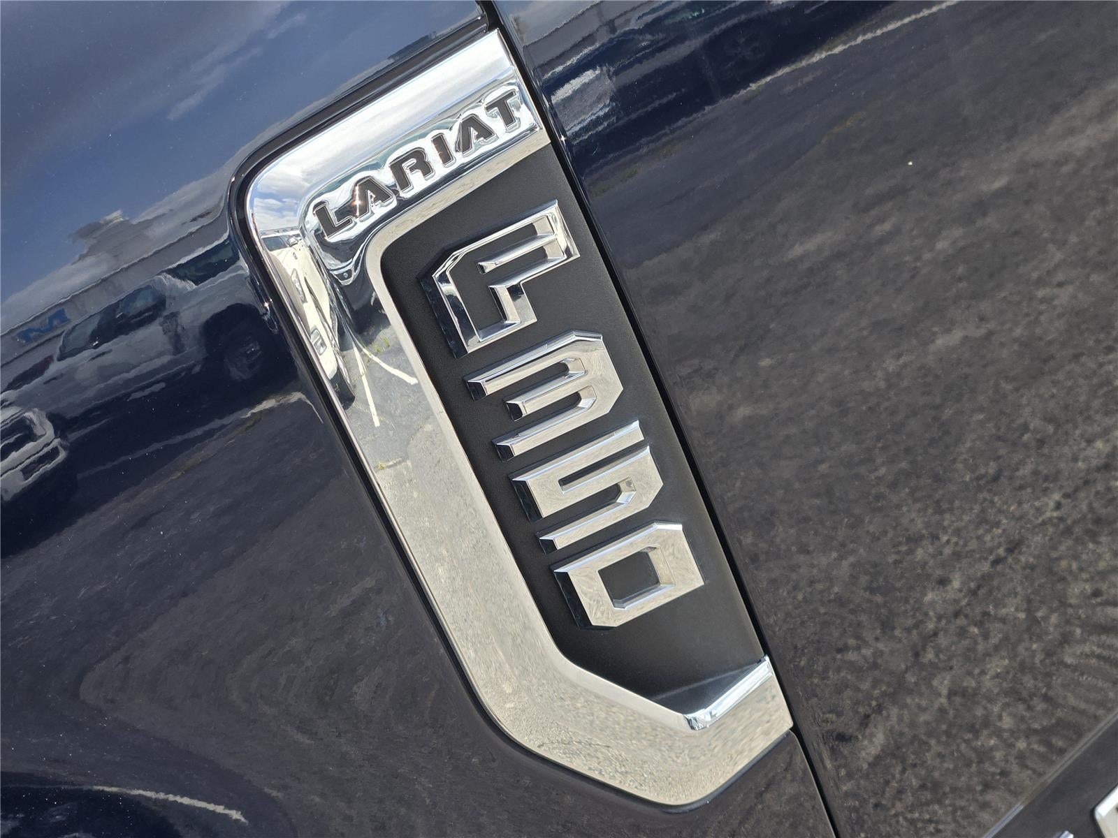 2022 Ford Super Duty F-350 Lariat