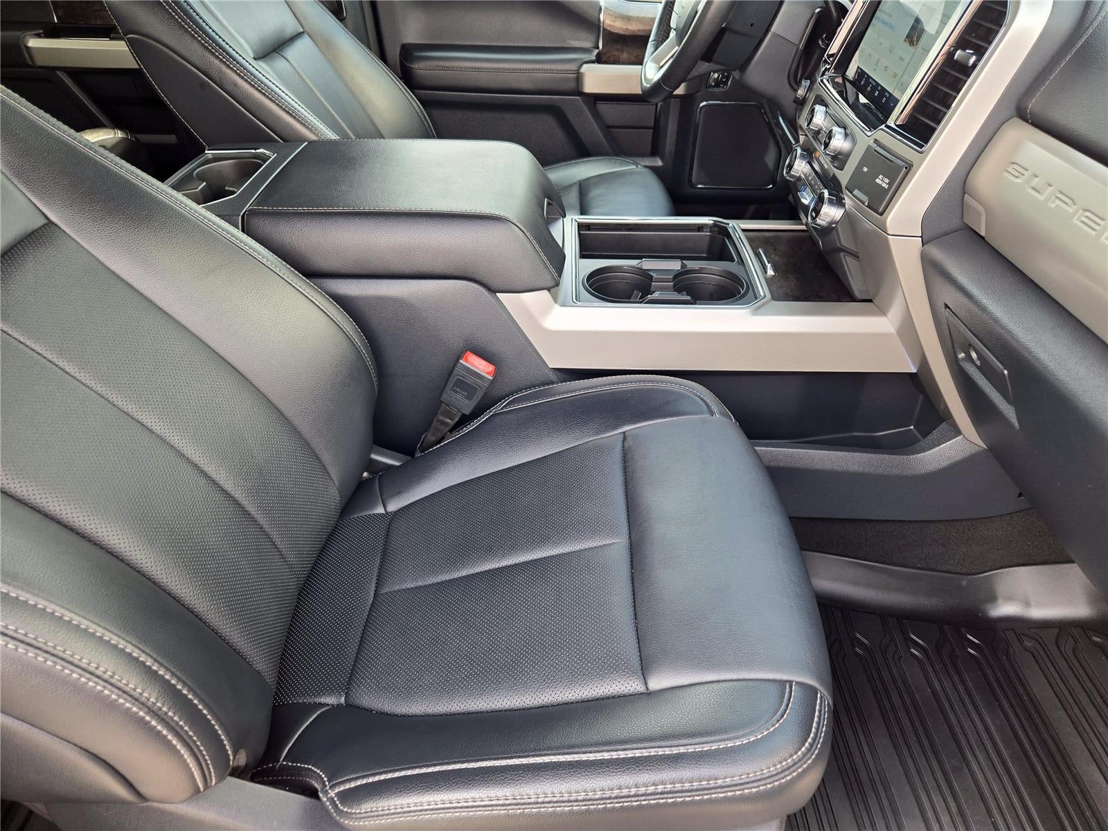 2022 Ford Super Duty F-350 Lariat