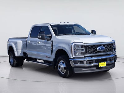 2026 Ford Super Duty F-350 DRW Lariat