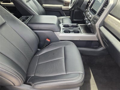 2022 Ford Super Duty F-350 DRW LARIAT