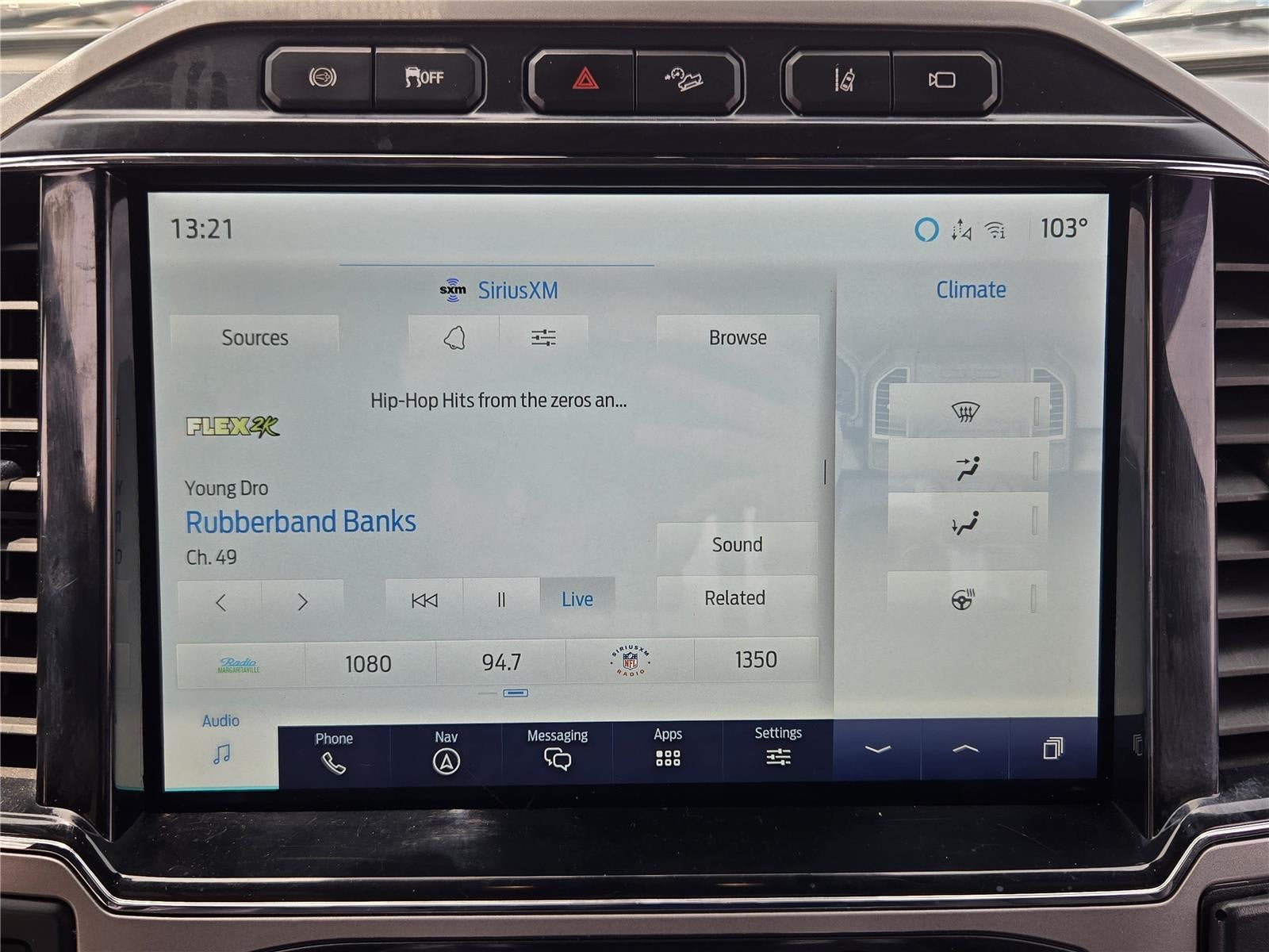 2022 Ford Super Duty F-350 DRW LARIAT