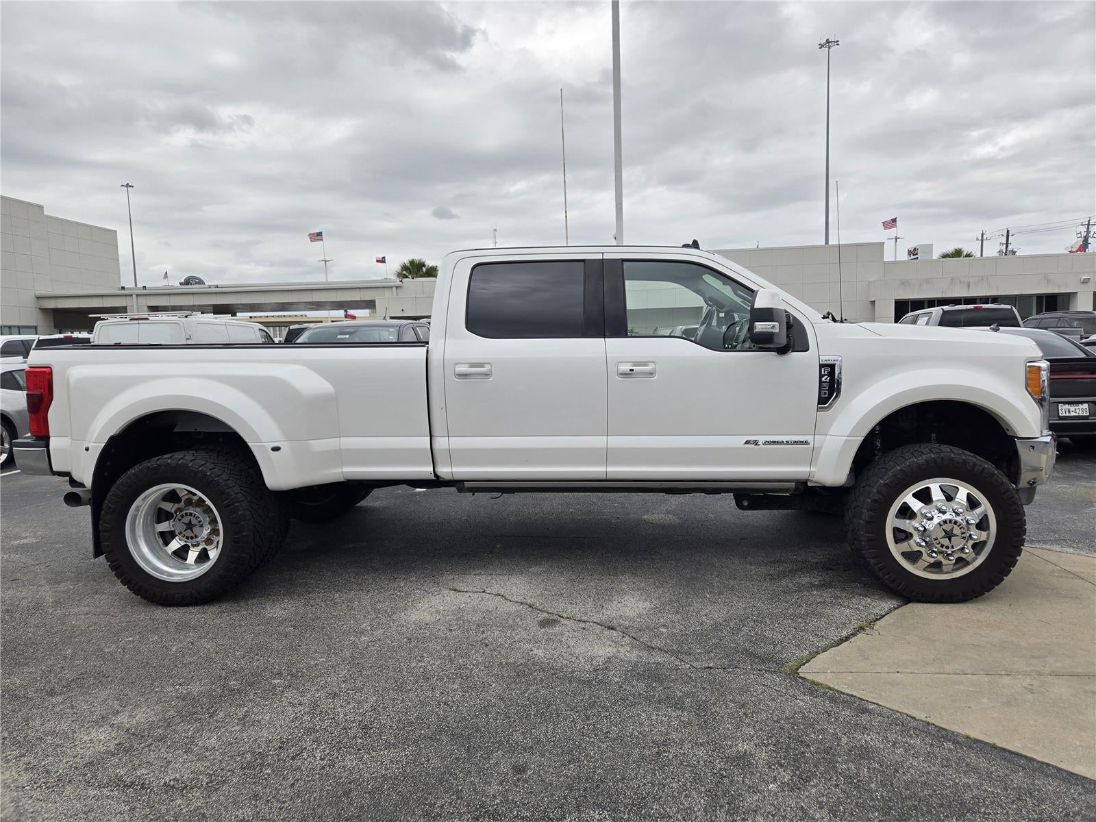 2019 Ford F-450SD Lariat DRW