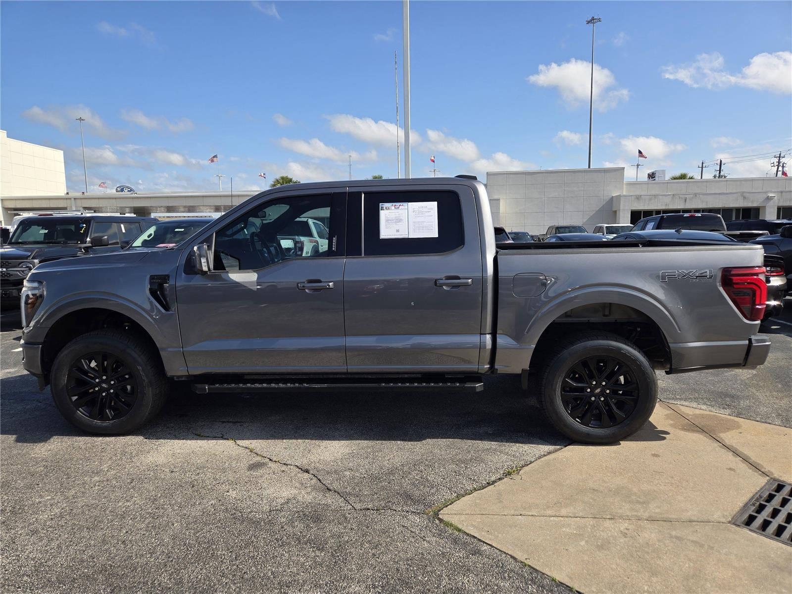 2024 Ford F-150 LARIAT