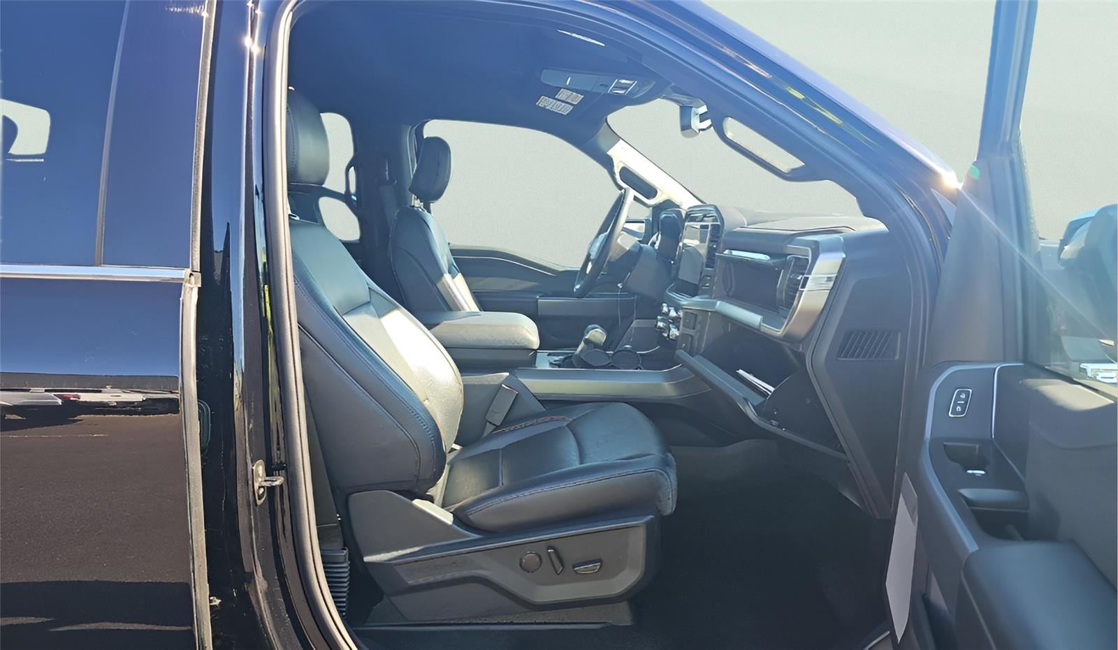 2025 Ford F150 LARI
