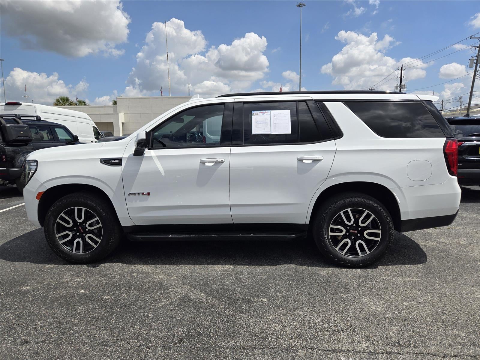 2024 GMC Yukon AT4