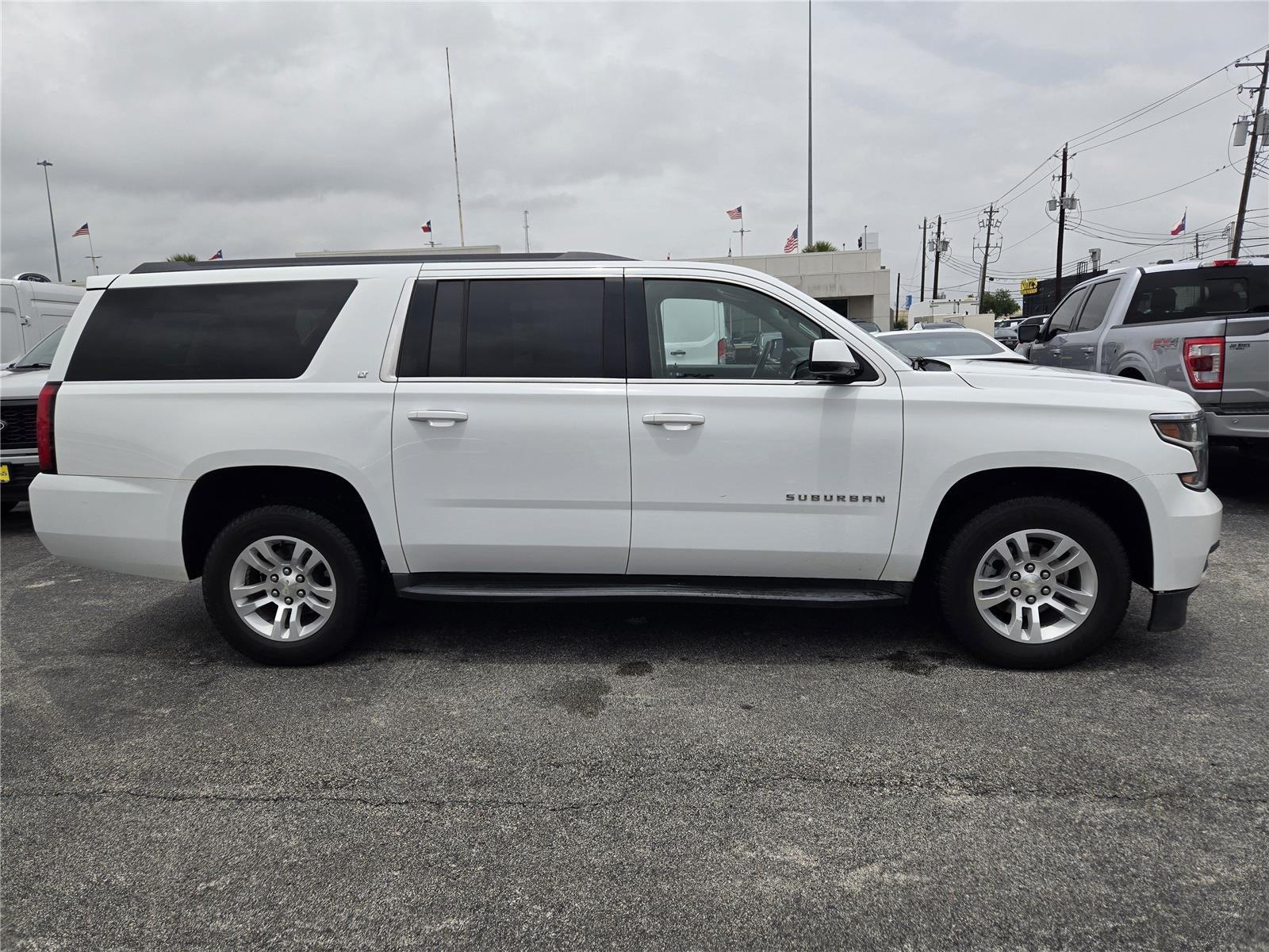 2017 Chevrolet Suburban LT