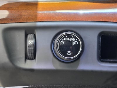 2018 Cadillac Escalade ESV Luxury