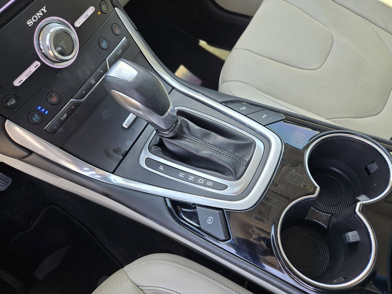 2018 Ford Edge Titanium