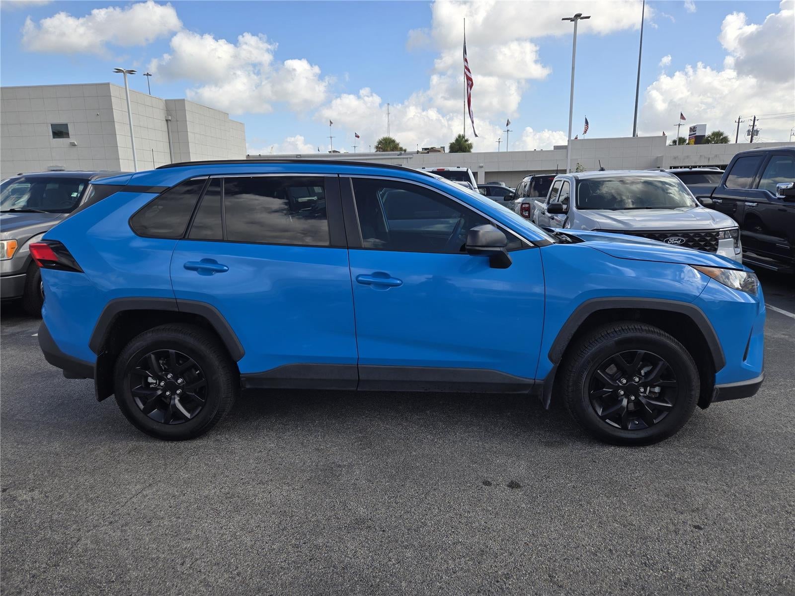 2021 Toyota RAV4 LE