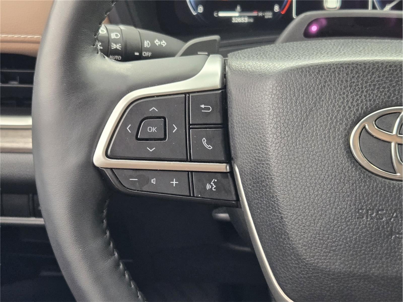 2024 Toyota HIGHLANDER Base