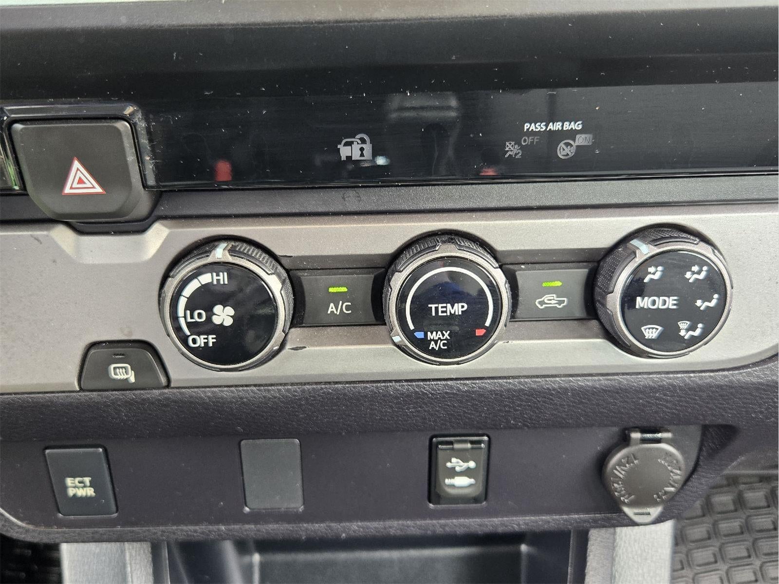2018 Toyota Tacoma SR