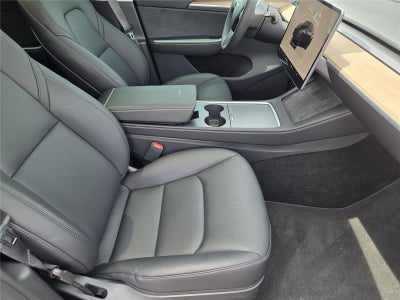 2025 Tesla Model Y Long Range