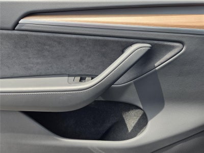 2025 Tesla Model Y Long Range