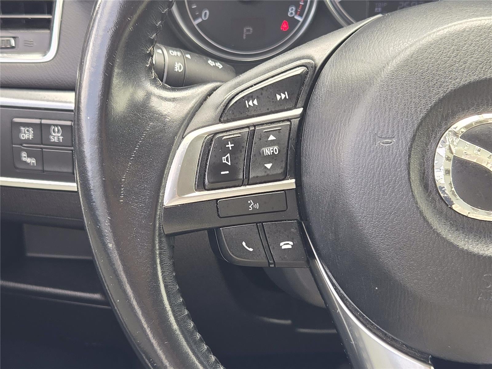 2016 Mazda Mazda 5 GRNDTR