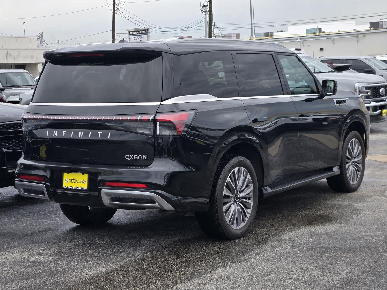 2025 INFINITI QX80 SENSORY