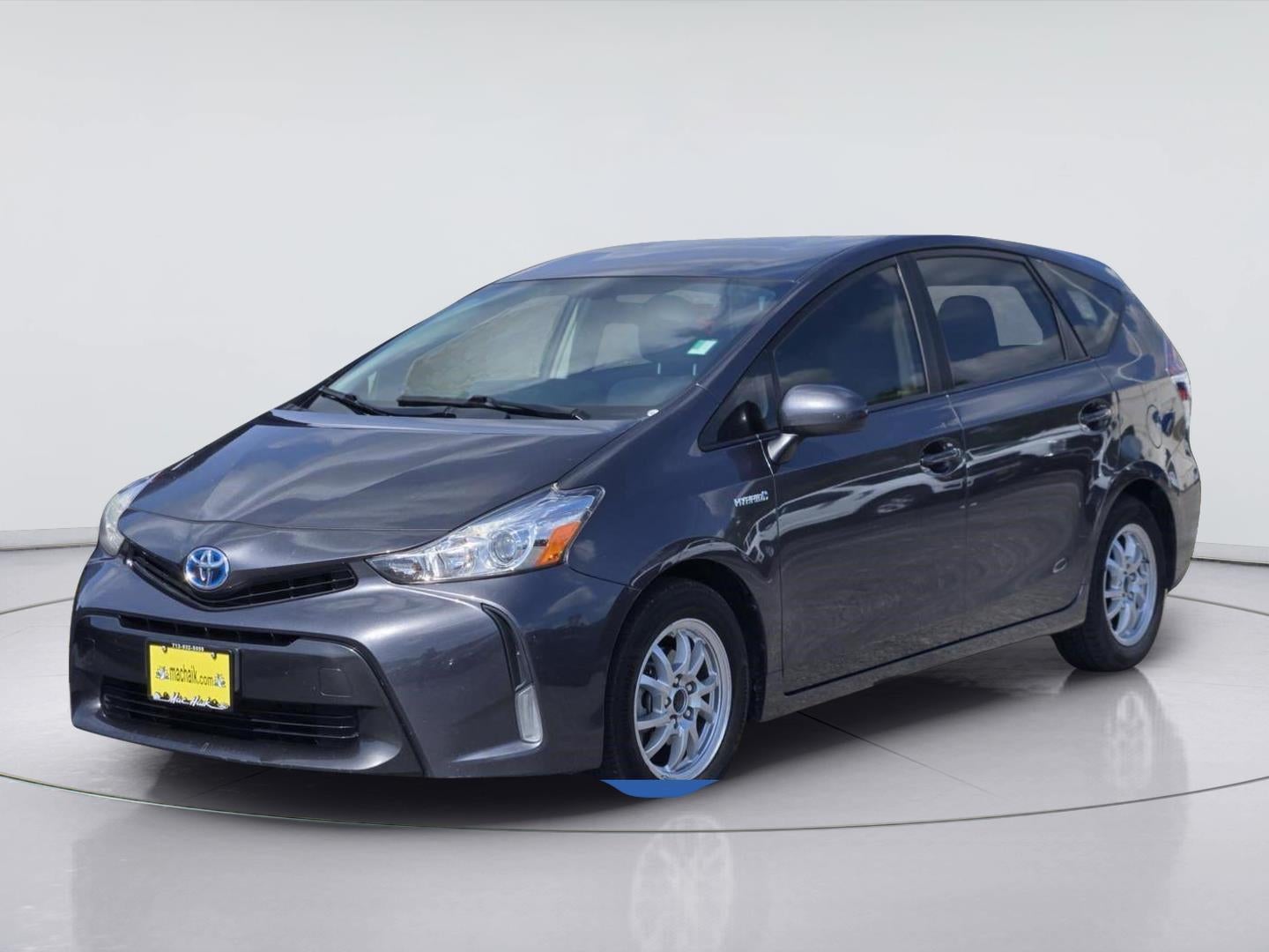 2016 Toyota Prius v Four