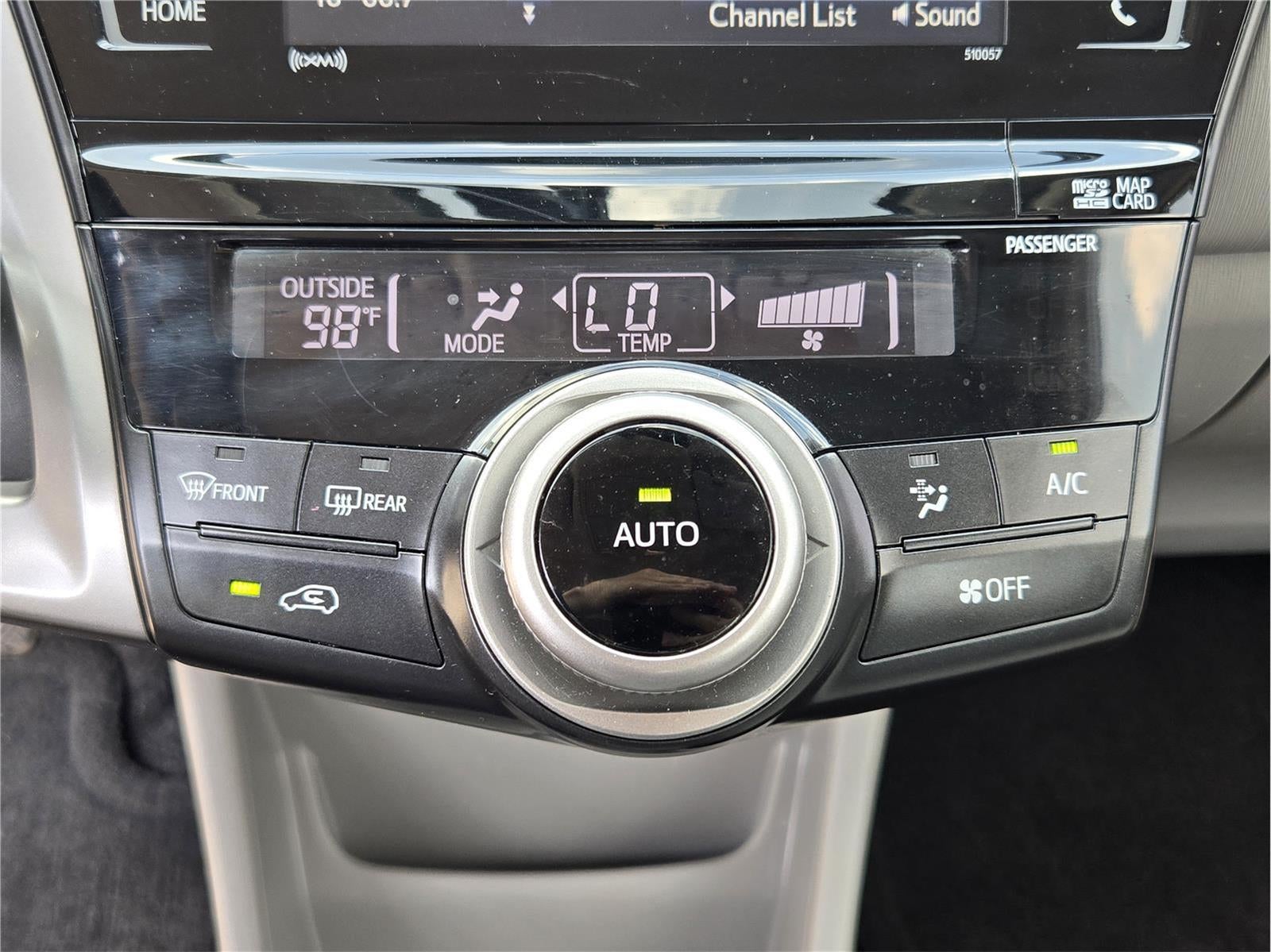 2016 Toyota Prius v Four