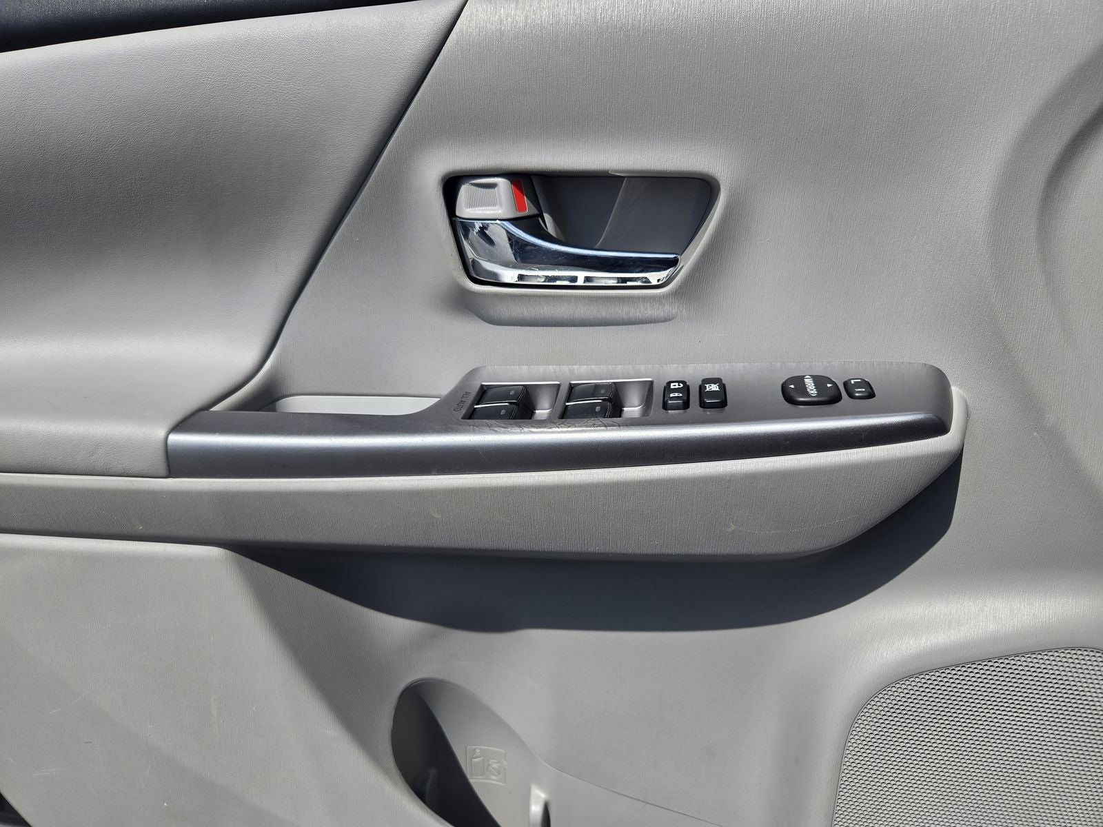 2016 Toyota Prius v Four