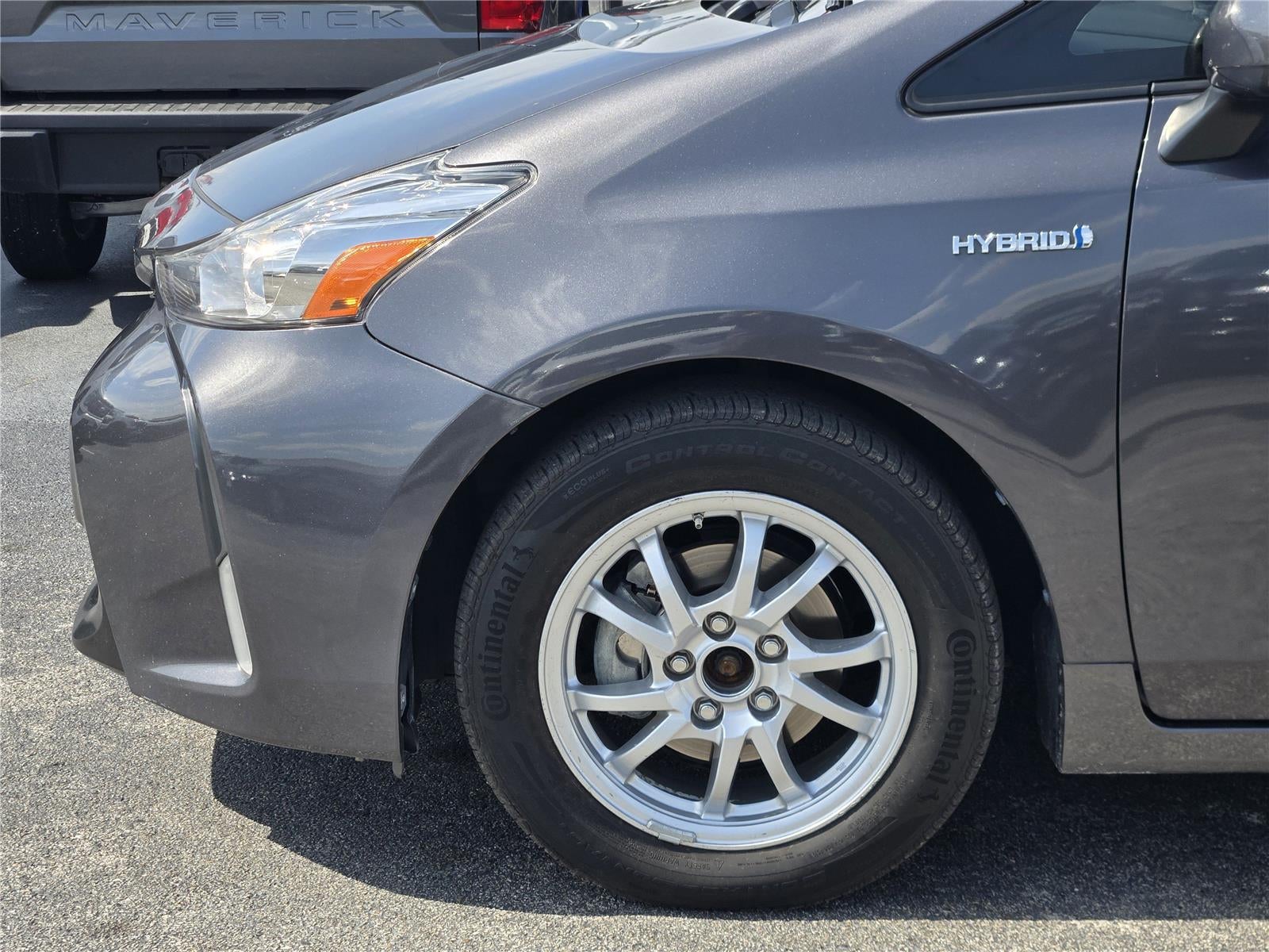2016 Toyota Prius v Four