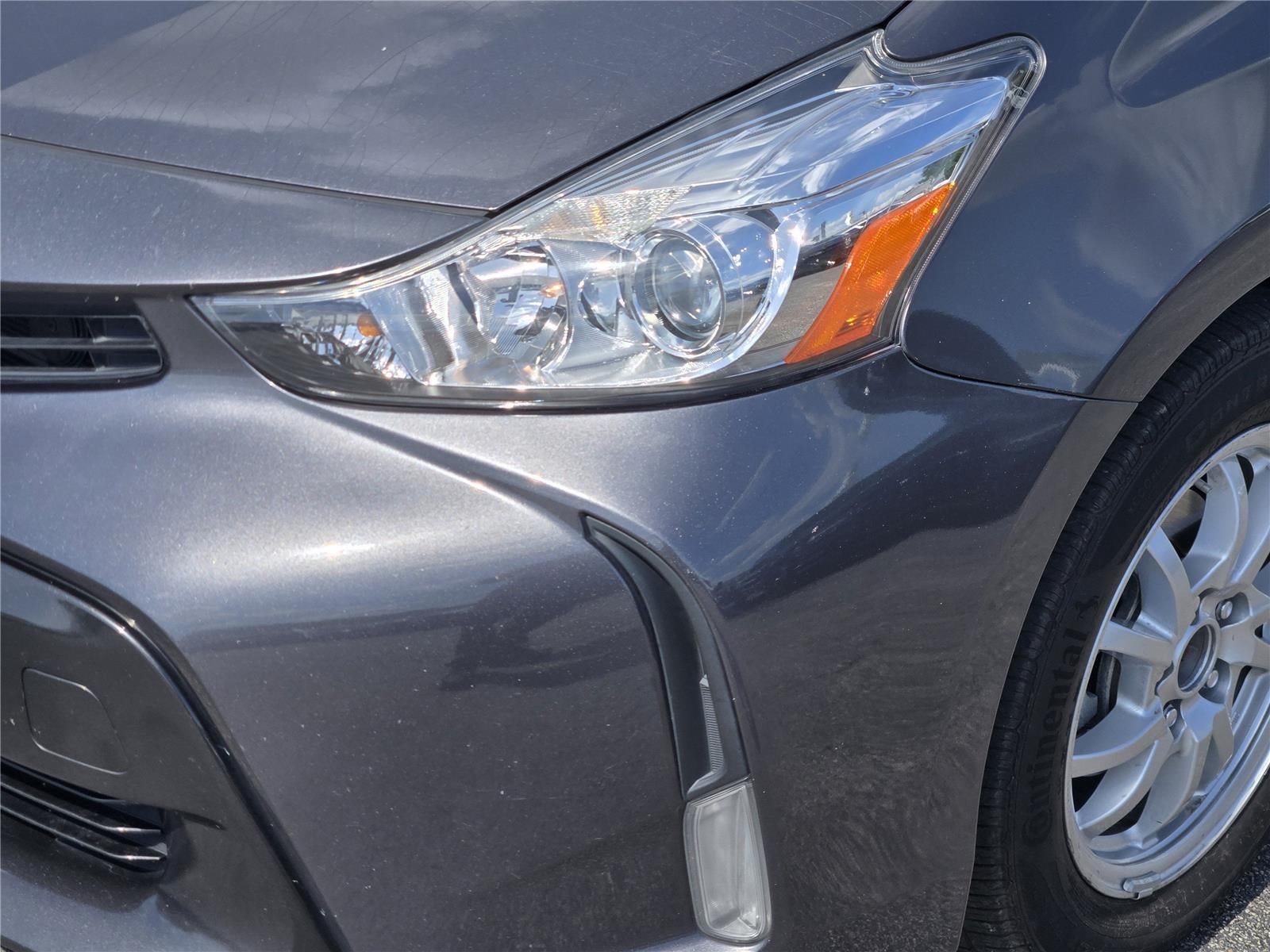 2016 Toyota Prius v Four