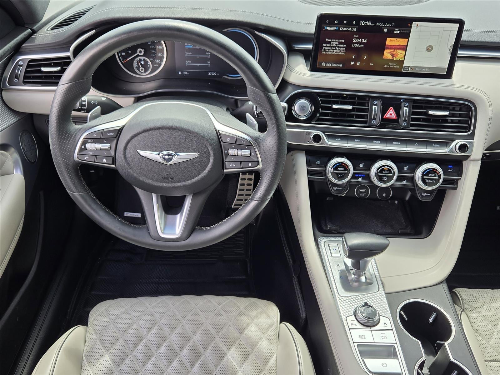 2022 Genesis G70 3.3T