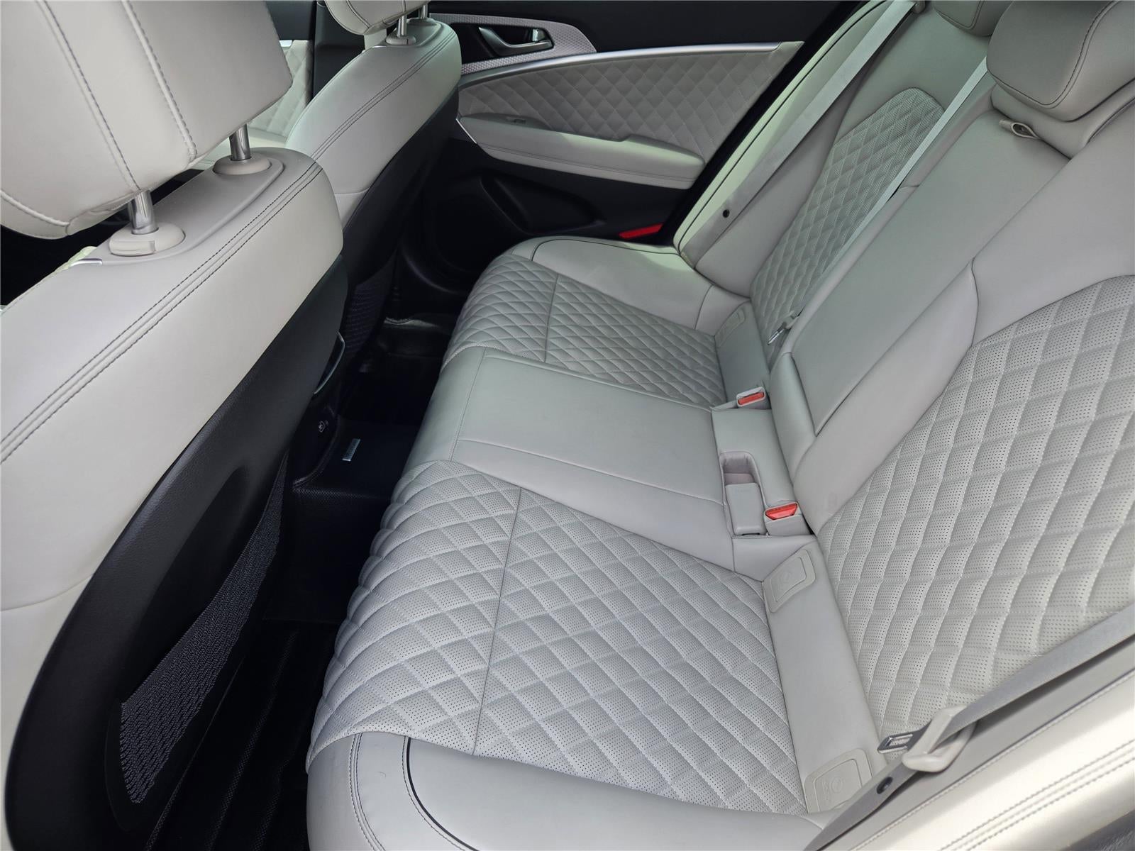 2022 Genesis G70 3.3T