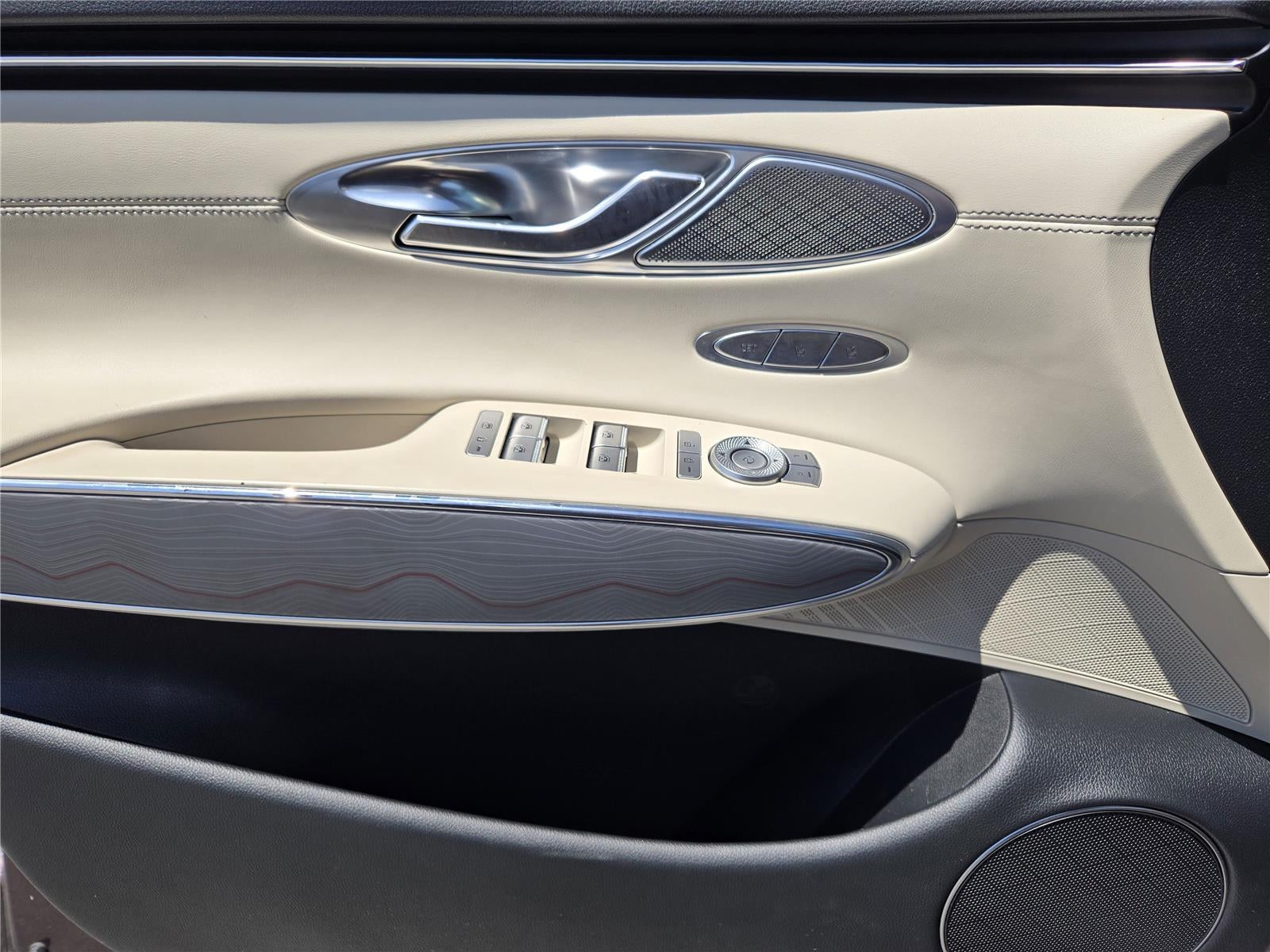 2022 Genesis GV70 2.5T
