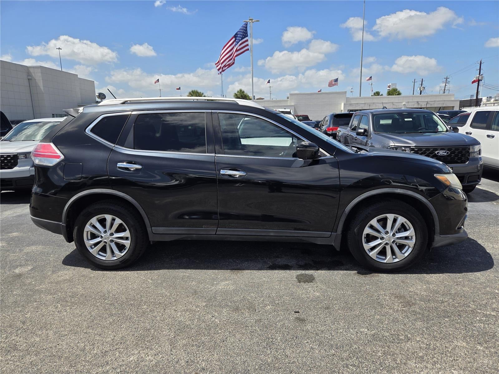 2016 Nissan Rogue SV