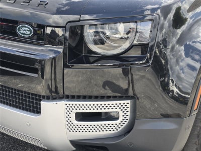 2020 Land Rover Defender 110 SE
